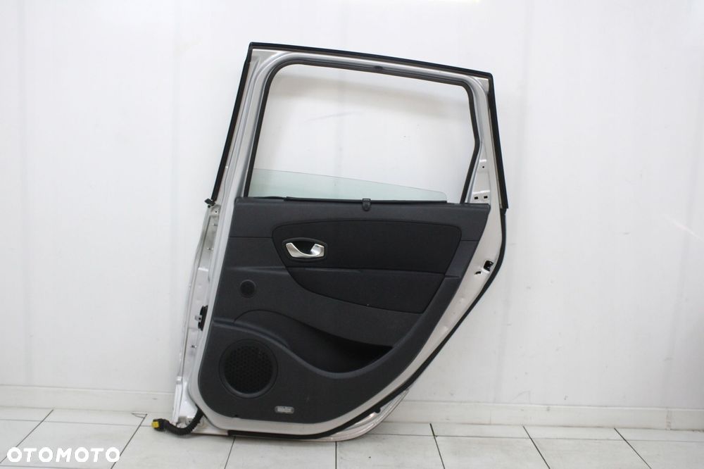 RENAULT MEGANE III 08R- DRZWI PRAWE TYLNE PRAWY TYŁ TED69 - 8