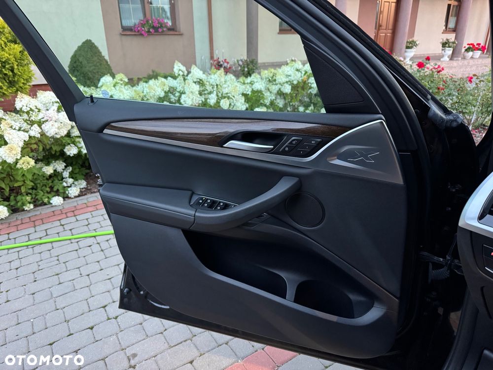 BMW X3 xDrive30i GPF xLine sport - 26