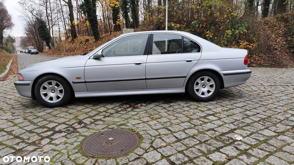 BMW Seria 5 - 1