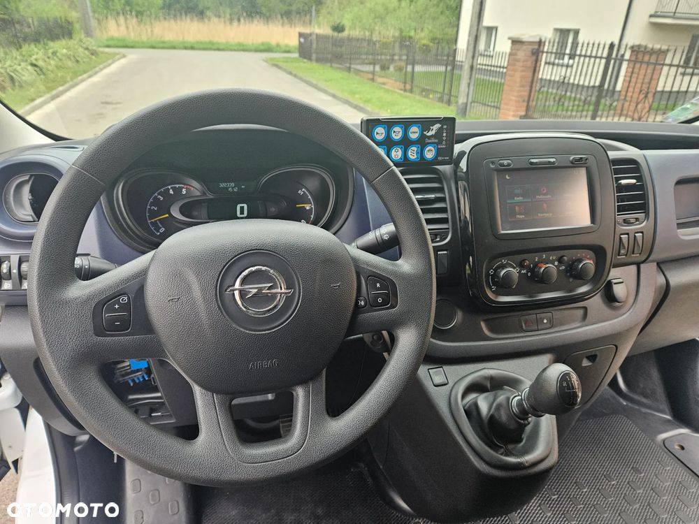 Opel VIVARO - 19