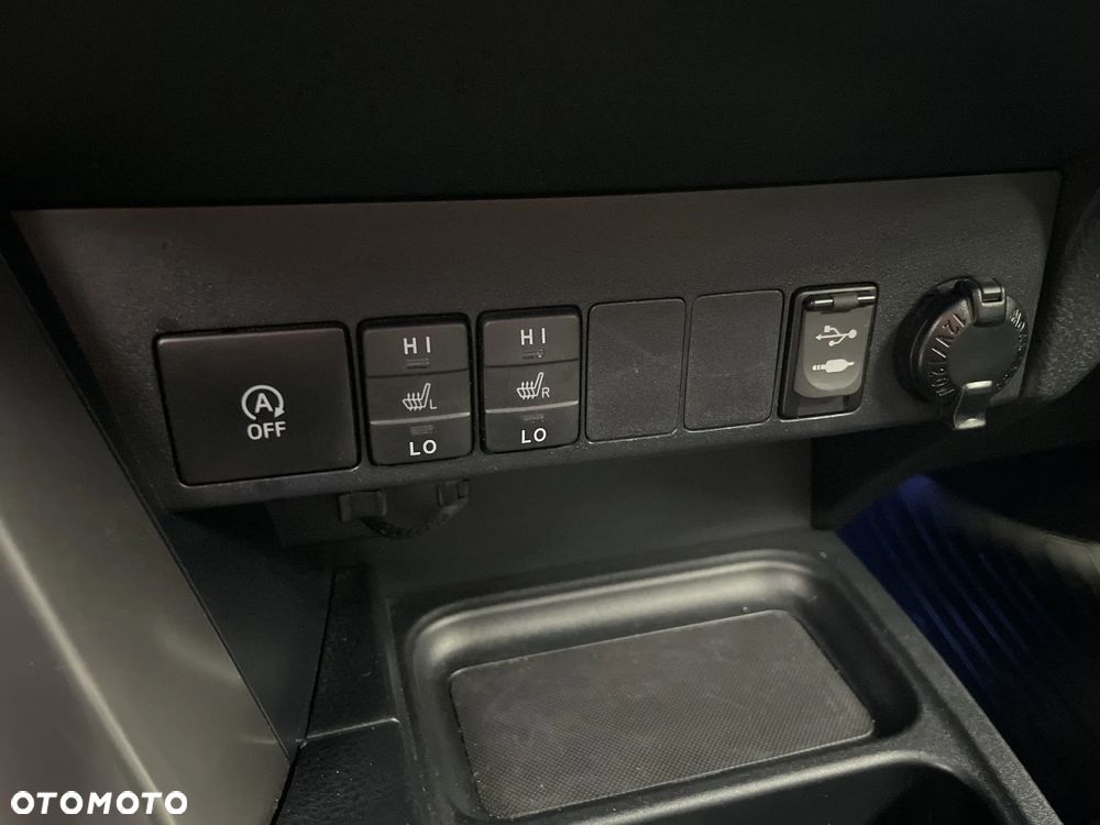 Toyota RAV4 2.0 D-4D Premium 4x2 - 23