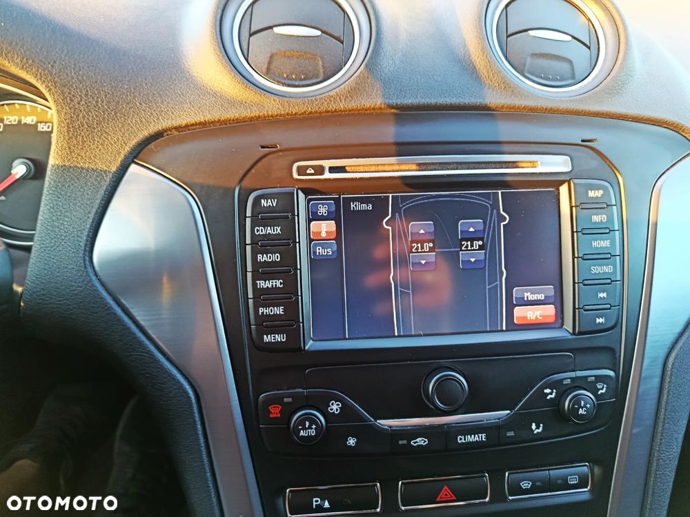 Ford Mondeo 2.0 TDCi Titanium X - 32