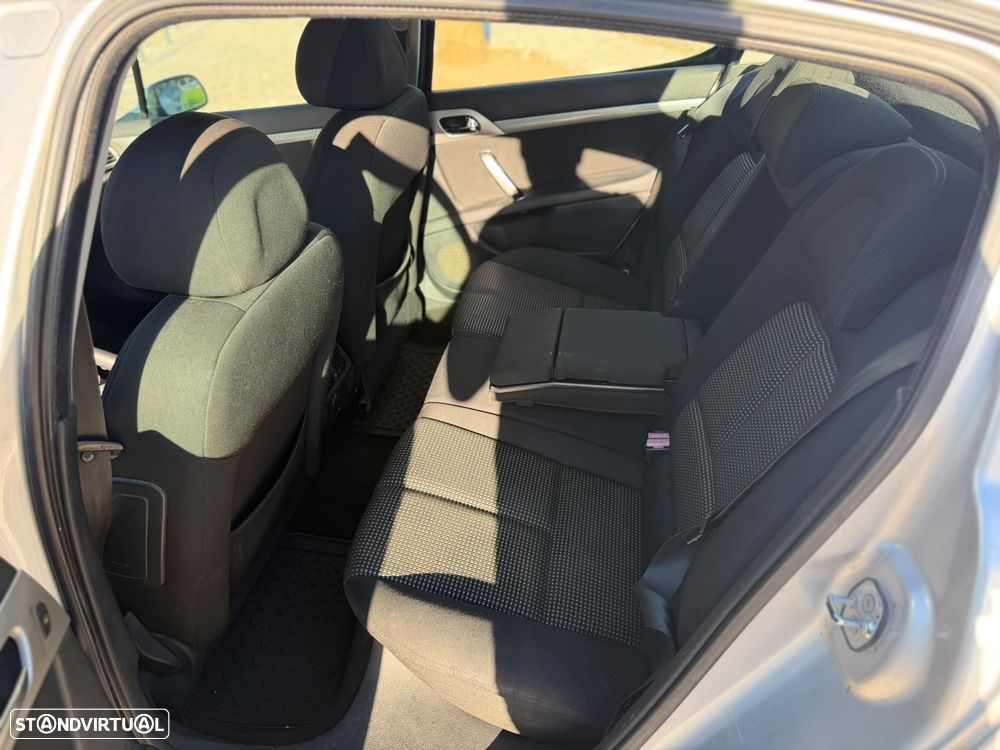 Peugeot 407 1.6 HDi SE Navteq - 21