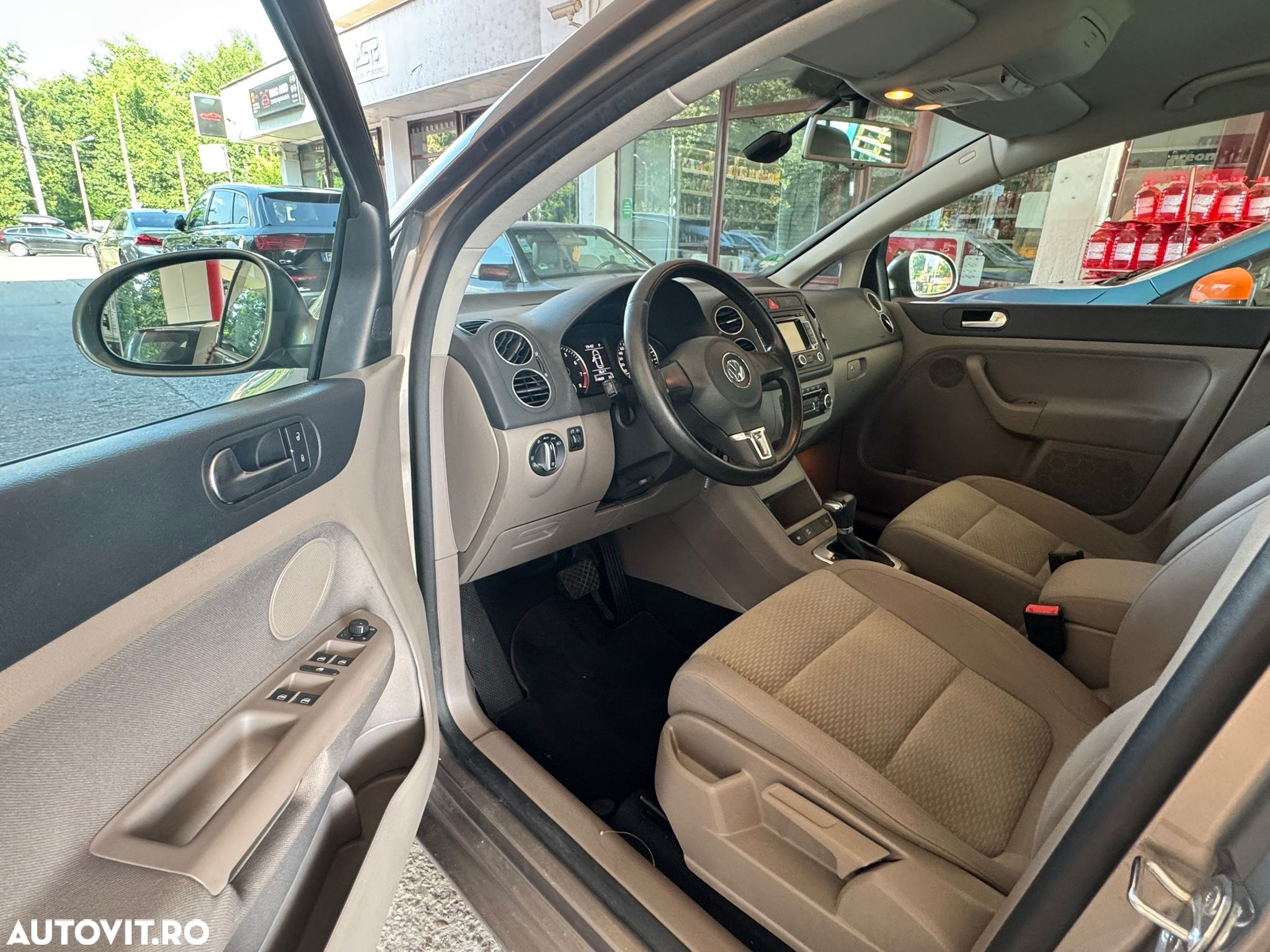 Volkswagen Golf Plus 1.4 TSI DSG Team - 19