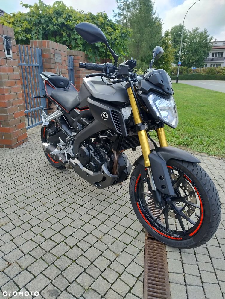 Yamaha MT - 27