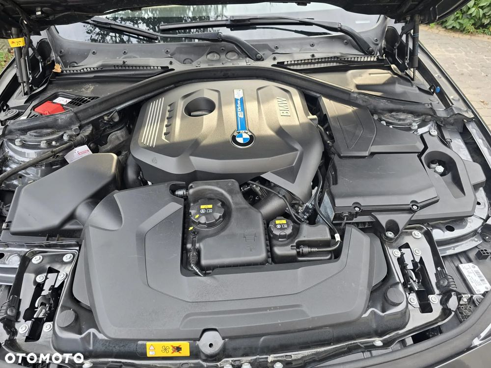 BMW Seria 3 330e iPerformance Sport Line - 2