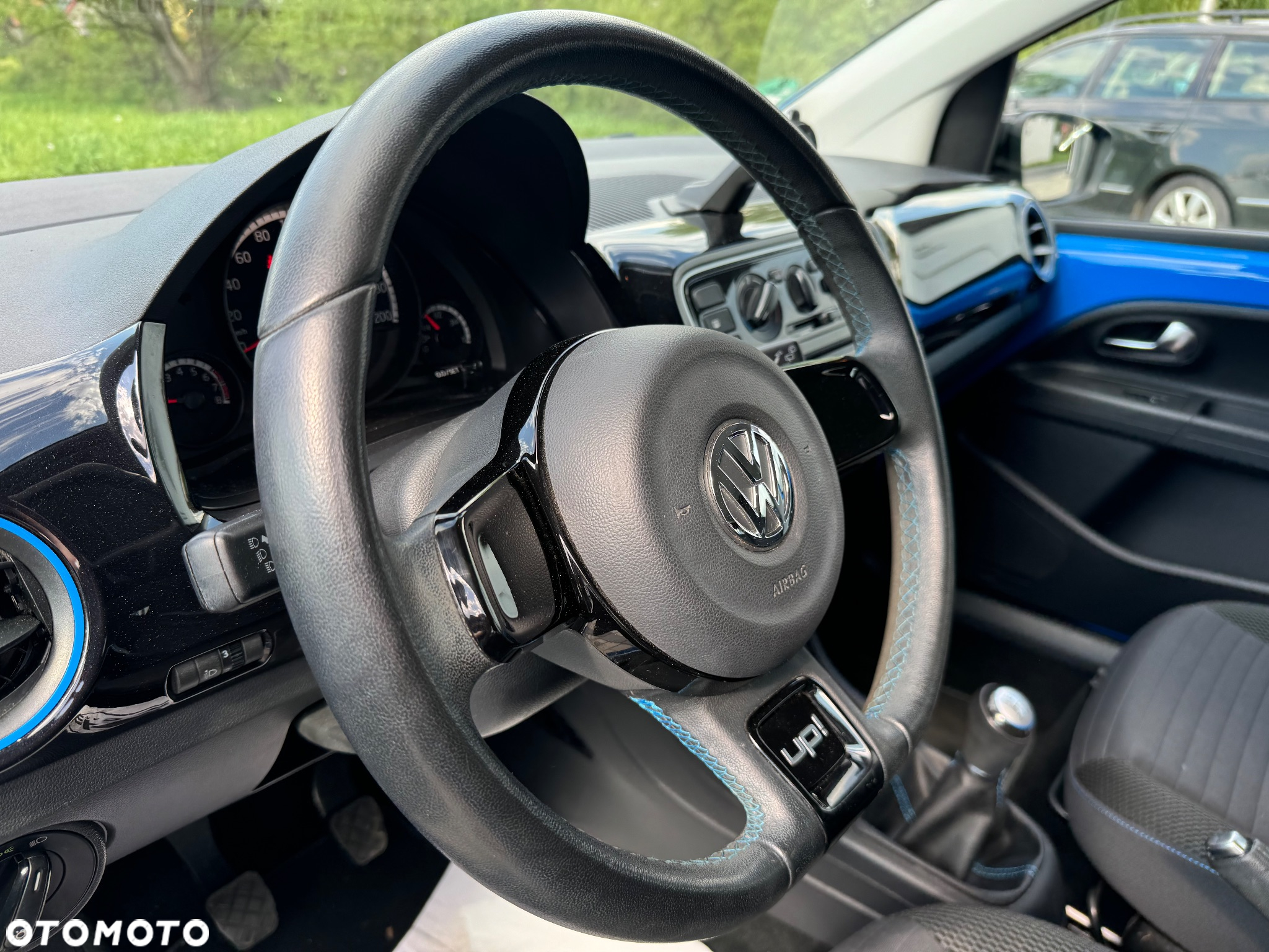 Volkswagen up! (BlueMotion Technology) sound - 8