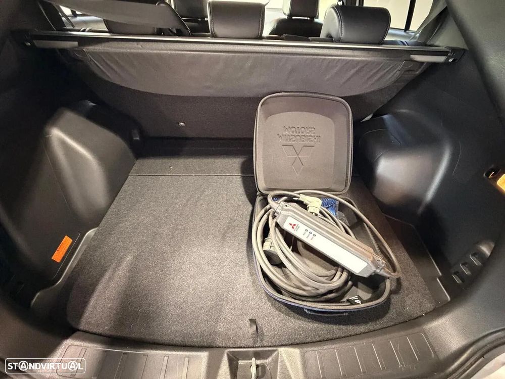 Mitsubishi Eclipse Cross 2.4 PHEV eMotion - 4
