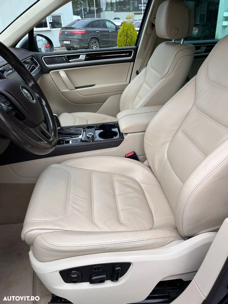 Volkswagen Touareg - 22