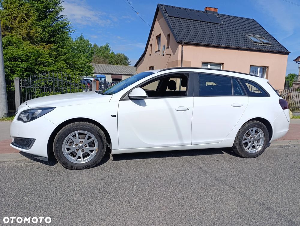Opel Insignia - 30