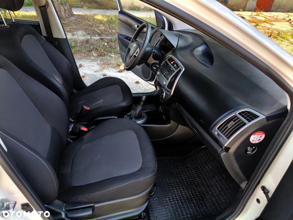 Hyundai i20 1.25 Comfort - 25