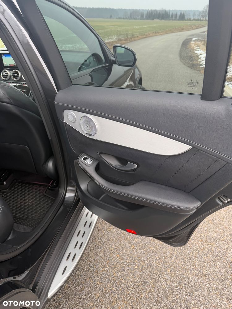 Mercedes-Benz GLC - 9