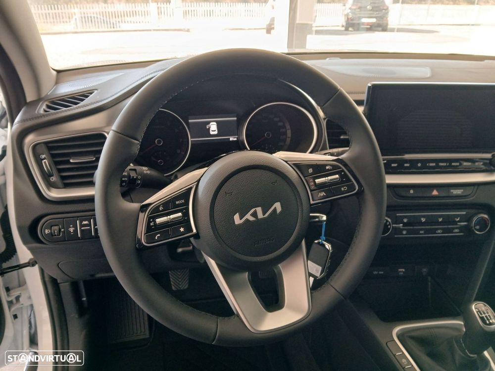 Kia XCeed 1.0 T-GDI Dynamic - 2