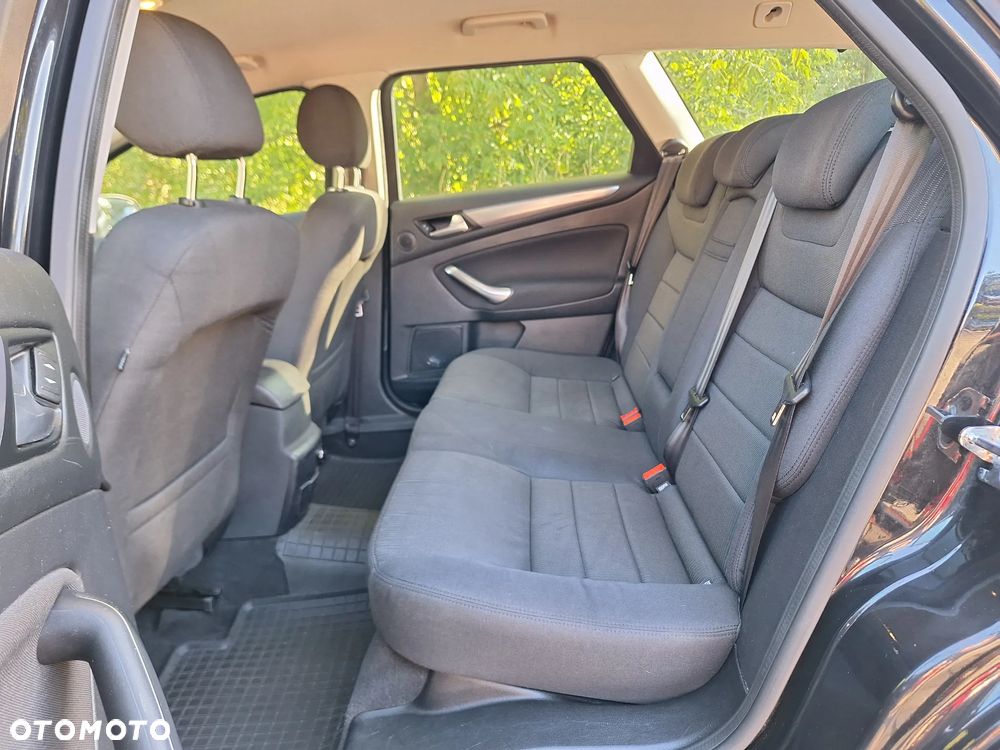 Ford Mondeo 2.0 TDCI Business Edition - 24