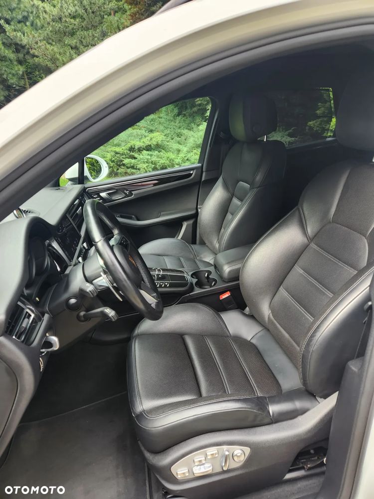 Porsche Macan - 8
