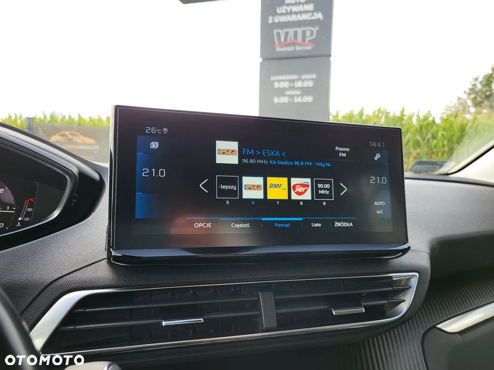 Peugeot 3008 1.5 BlueHDi Allure S&S - 16