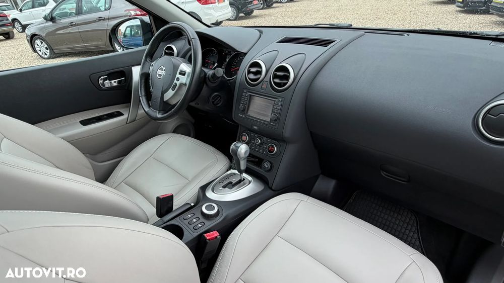 Nissan Qashqai 2.0 DCI 4 x 4 DPF Aut tekna - 19