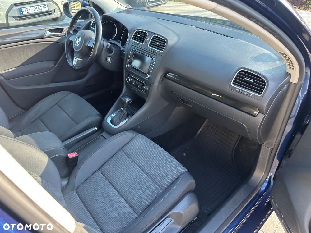 Volkswagen Golf 1.6 Trendline DSG - 12