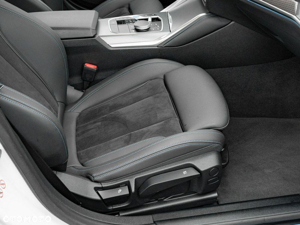 BMW i4 80.7kWh eDrive 40 M Sport - 31