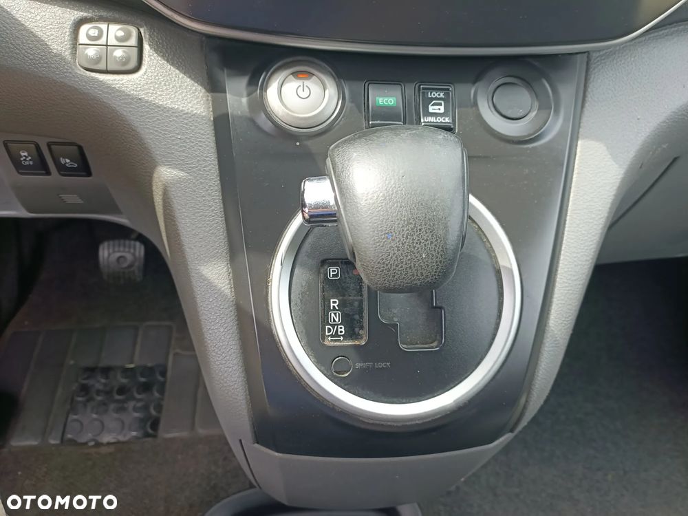 Nissan ENV 200 Maxi - 19