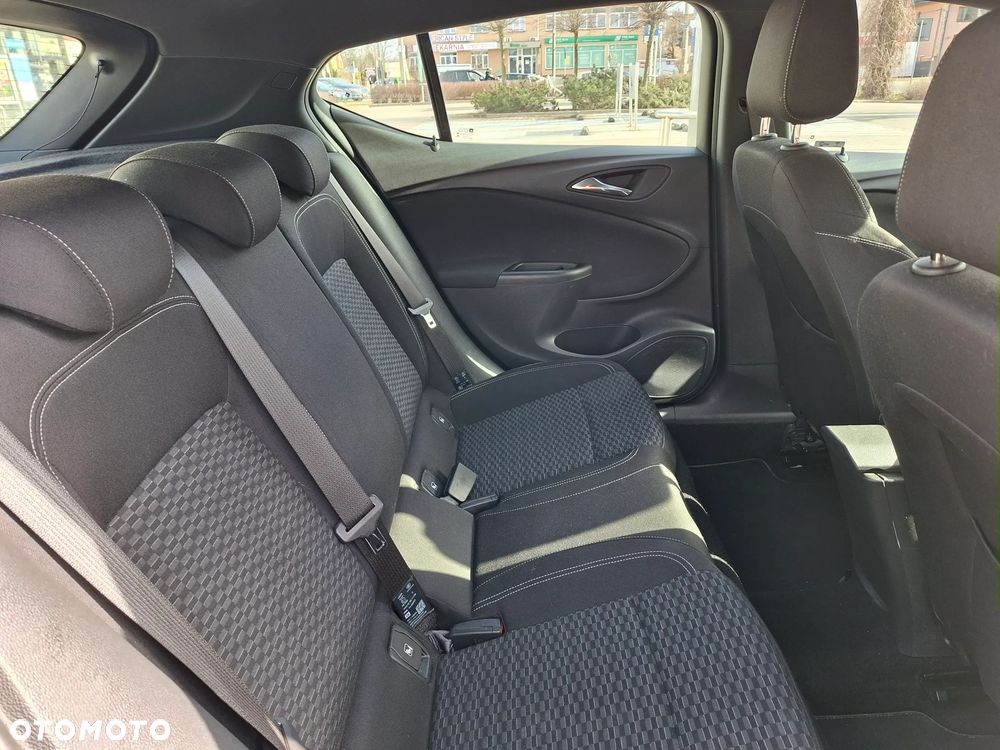 Opel Astra 1.6 CDTI Dynamic S&S - 15