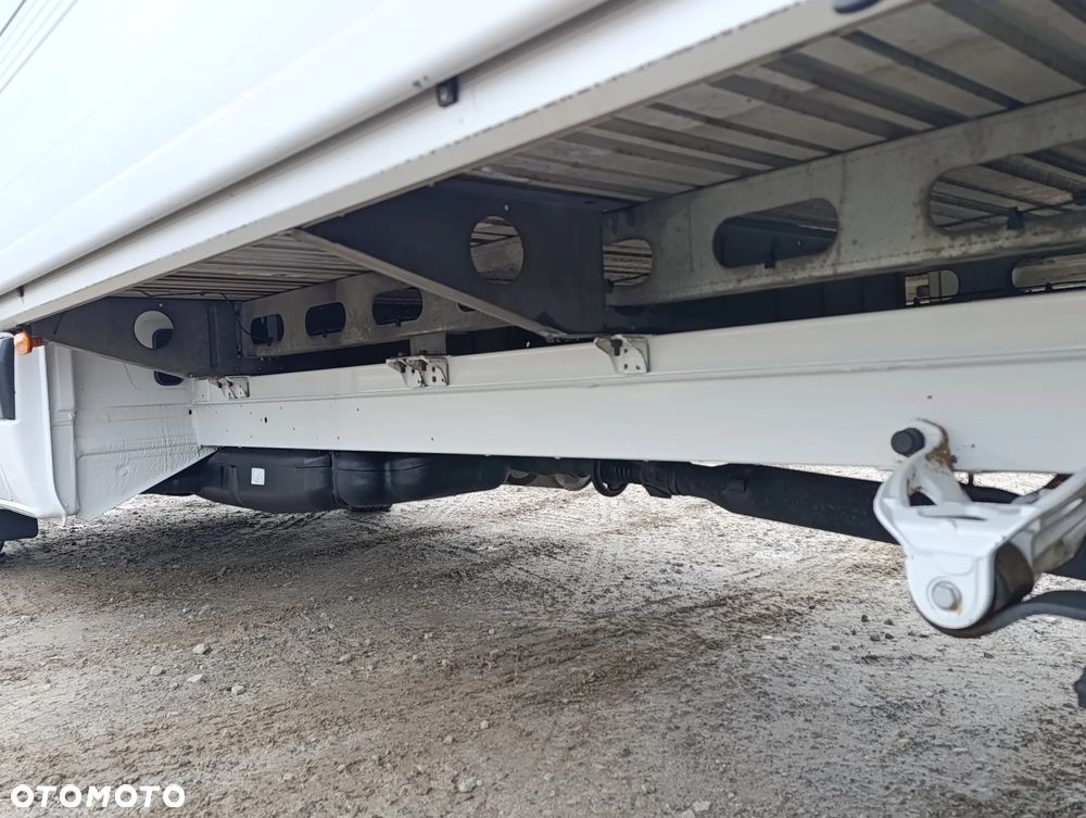 Volkswagen Crafter - 22