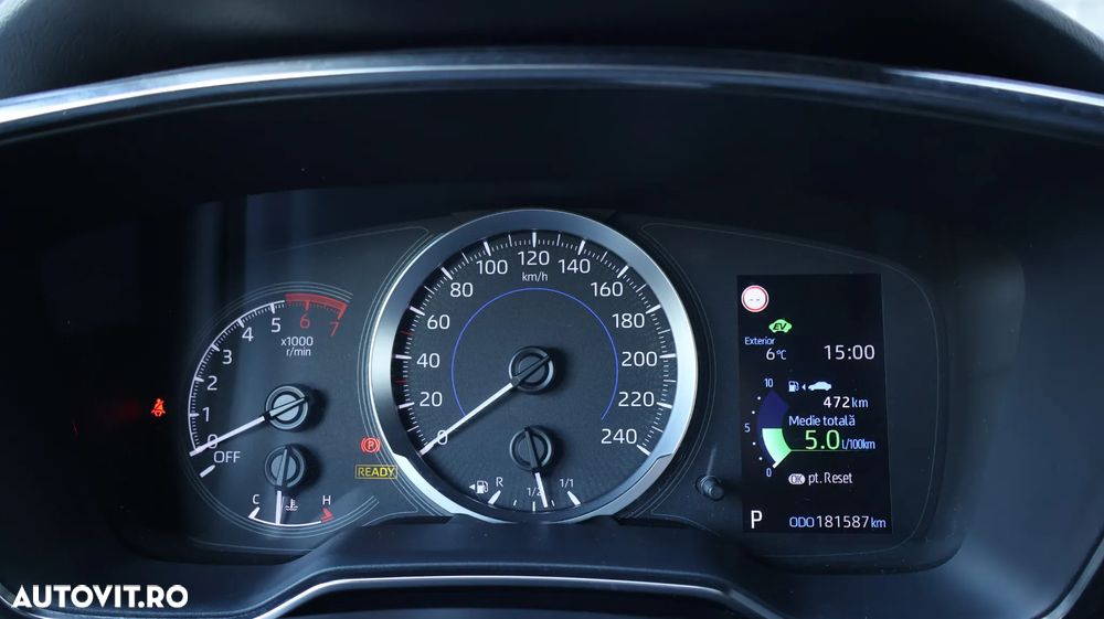 Toyota Corolla 1.8 Hybrid Touring Sports Business Edition - 17