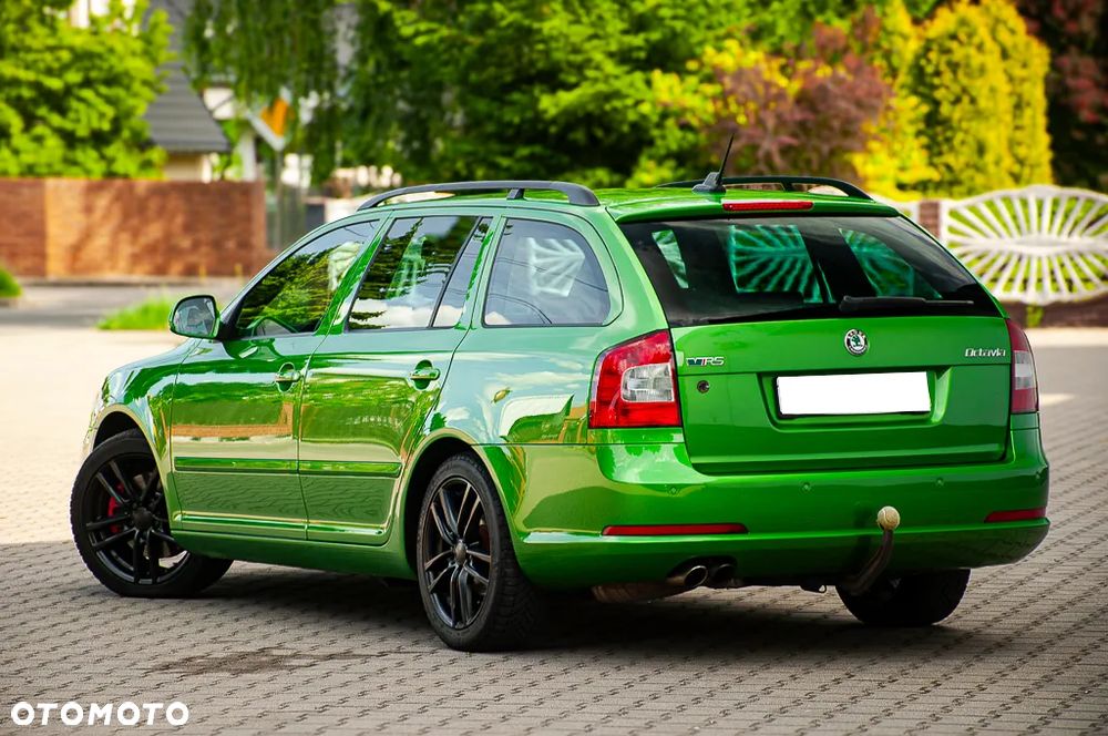 Skoda Octavia 2.0 TSI RS - 13