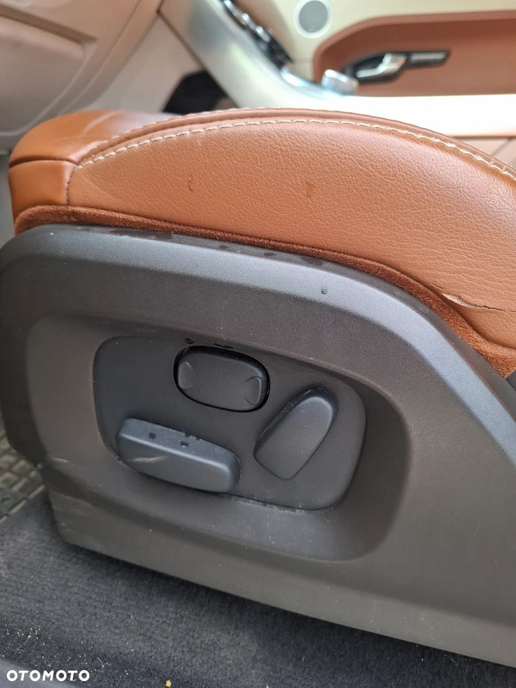 Land Rover Range Rover Evoque - 16