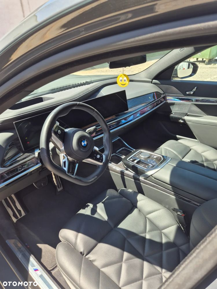 BMW Seria 7 740d xDrive - 9