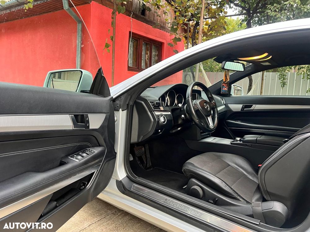 Mercedes-Benz E 220 Blue TEC BlueEFFICIENCY Edition - 12