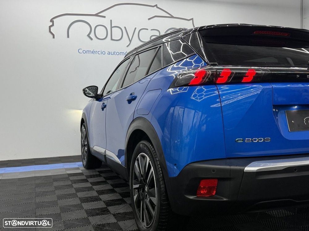 Peugeot e-2008 50 kWh GT - 10