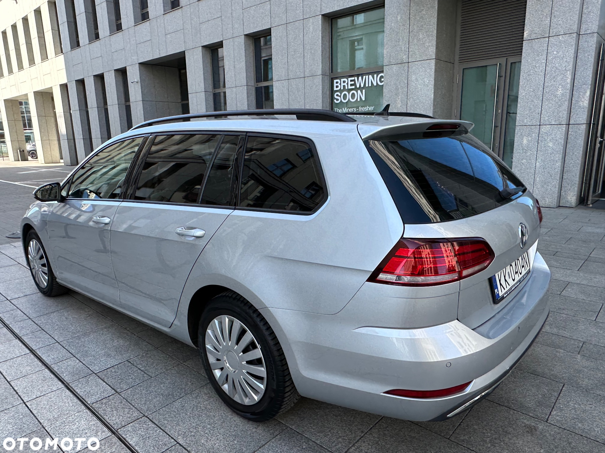 Volkswagen Golf 2.0 TDI BlueMotion Technology DSG Comfortline - 38