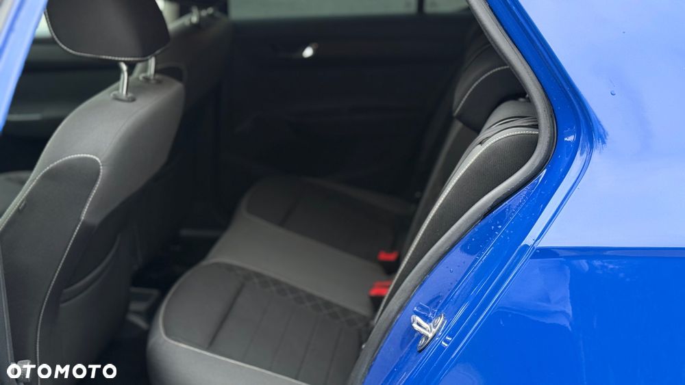 Skoda Fabia 1.0 Active - 10