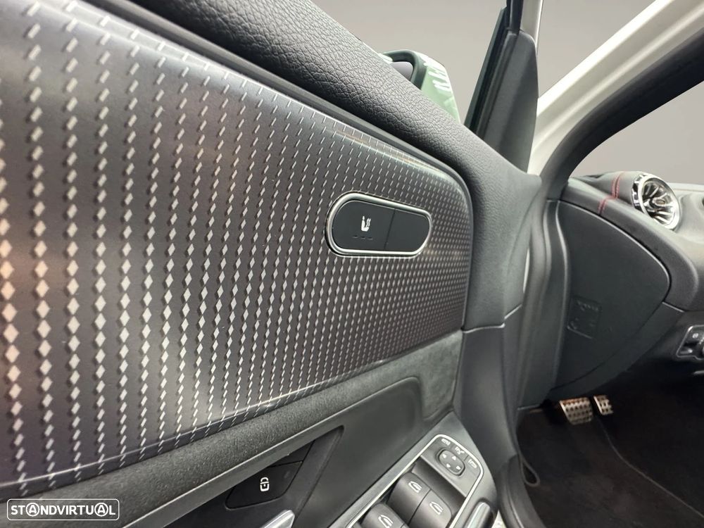 Mercedes-Benz EQA 250 AMG Line - 11