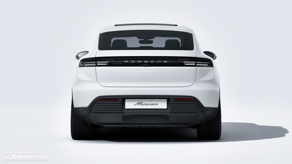 Porsche Macan Electric 4 - 16