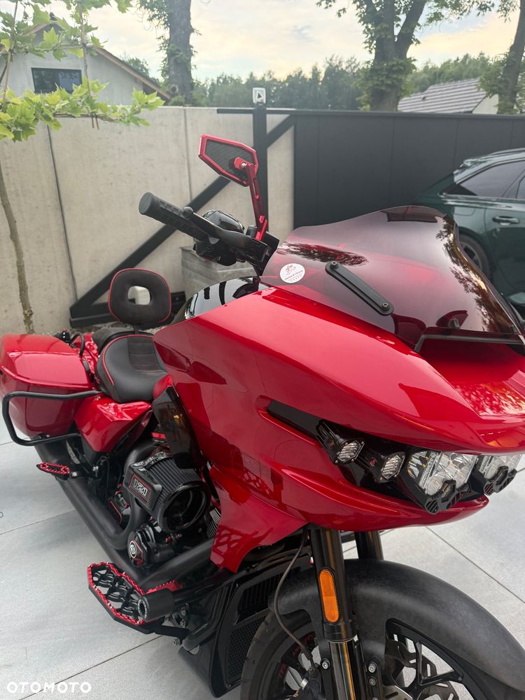Harley-Davidson Touring Road Glide - 4