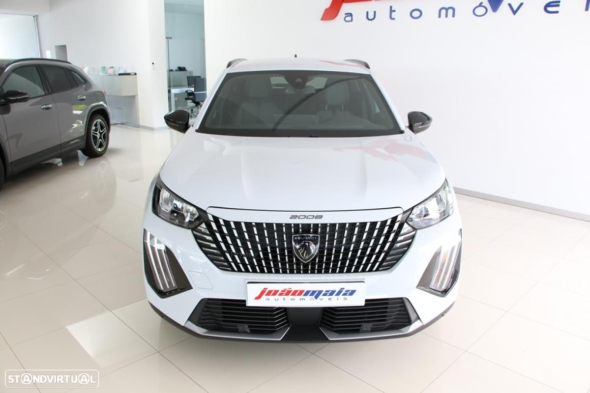 Peugeot 2008 1.2 PureTech Allure EAT8 - 3