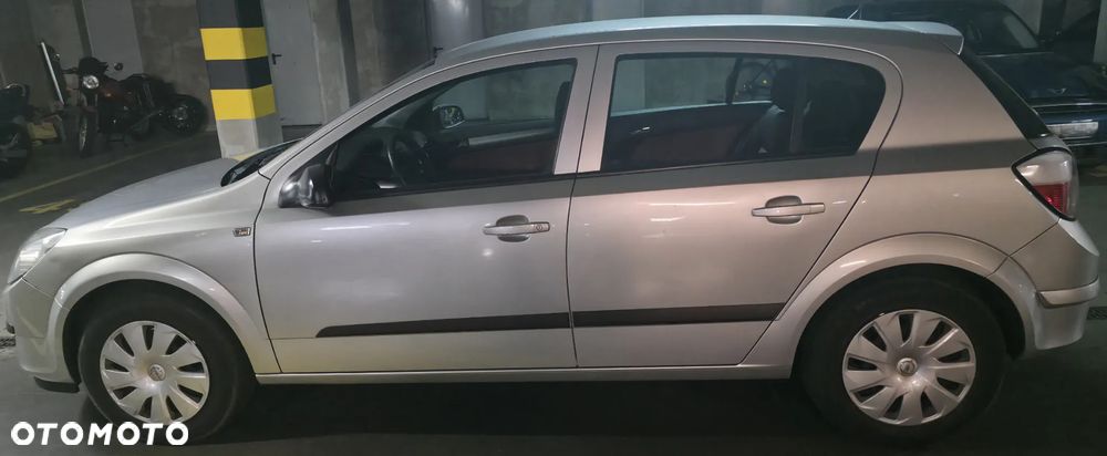Opel Astra 1.6 - 8