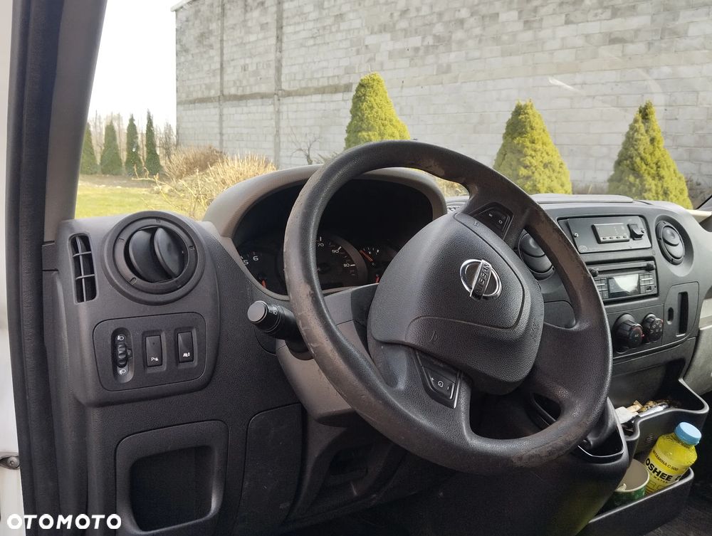 Nissan NV400 - 5
