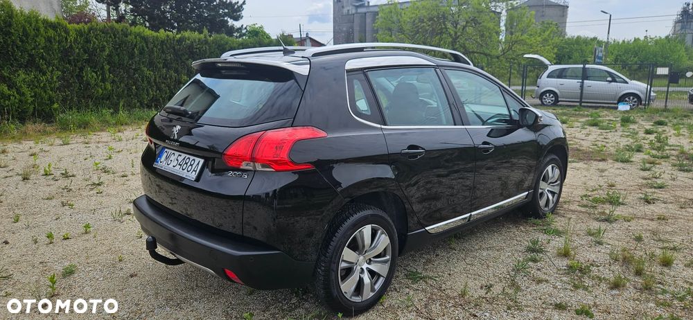 Peugeot 2008 PureTech 82 Allure - 4