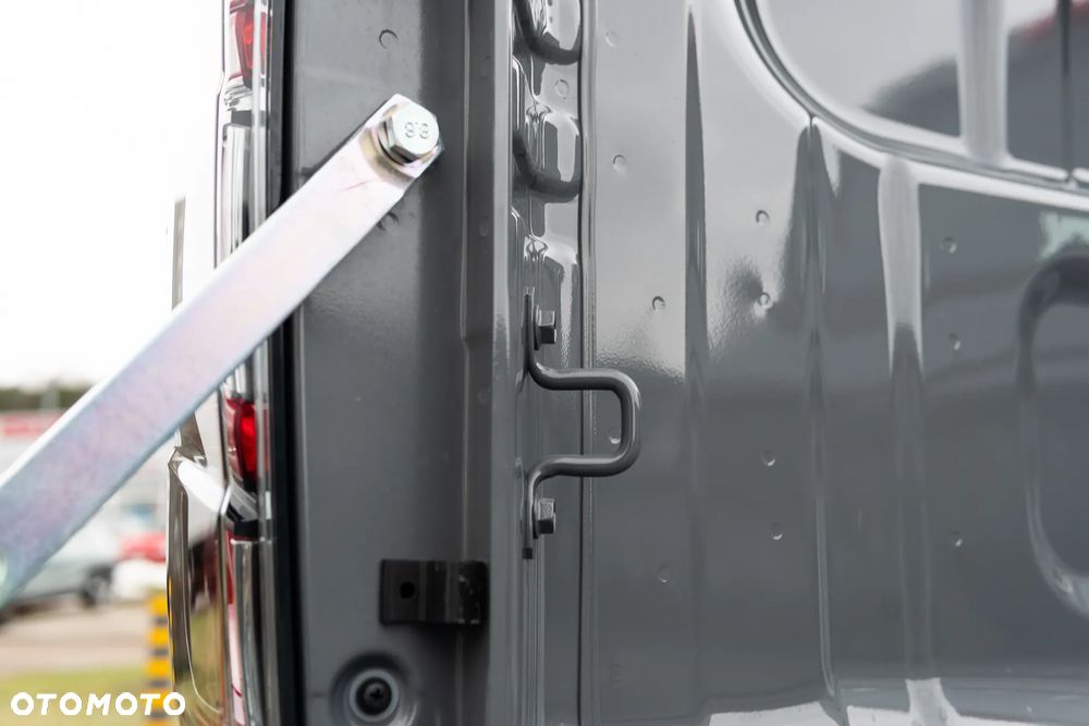 Isuzu D-Max Double Cab 4WD Autm LSE - 28