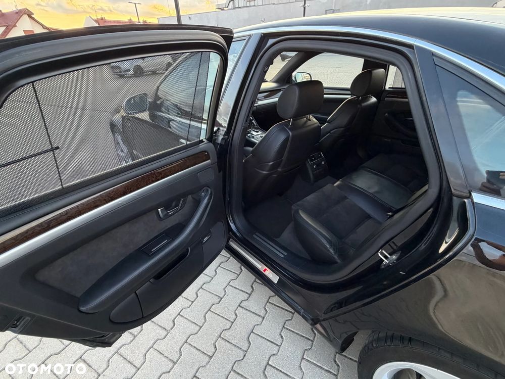 Audi S8 - 17