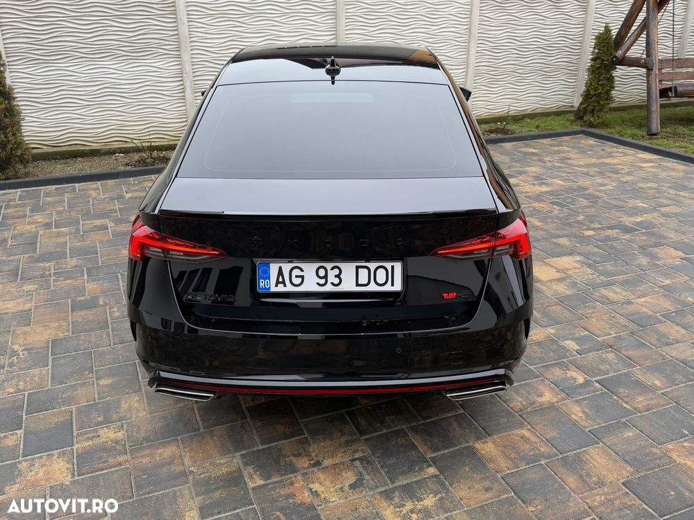 Skoda Octavia 2.0 TDI DSG RS Plus - 14