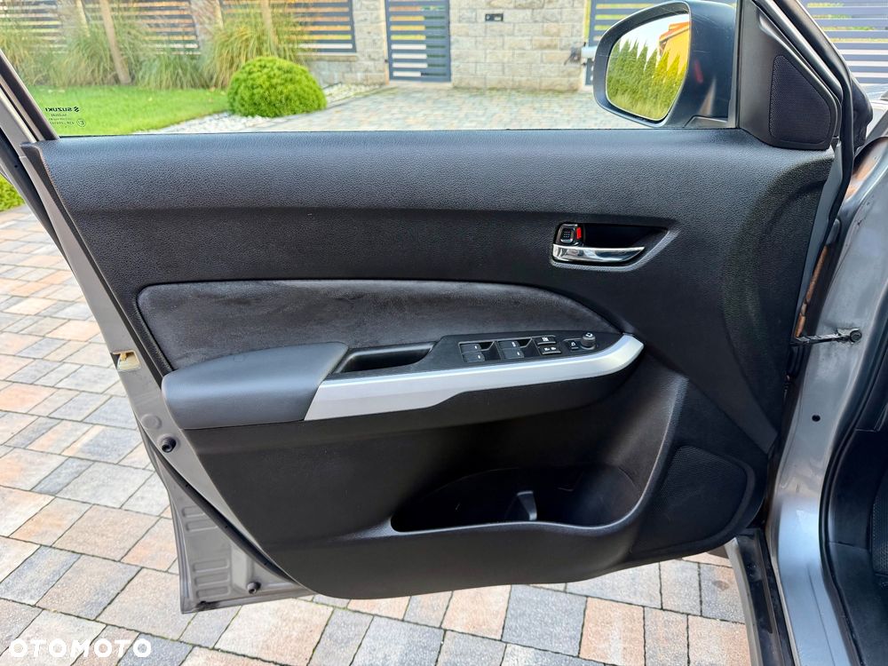 Suzuki Vitara 1.6 XLED 2WD - 14