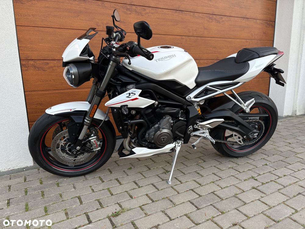 Triumph Street Triple - 35