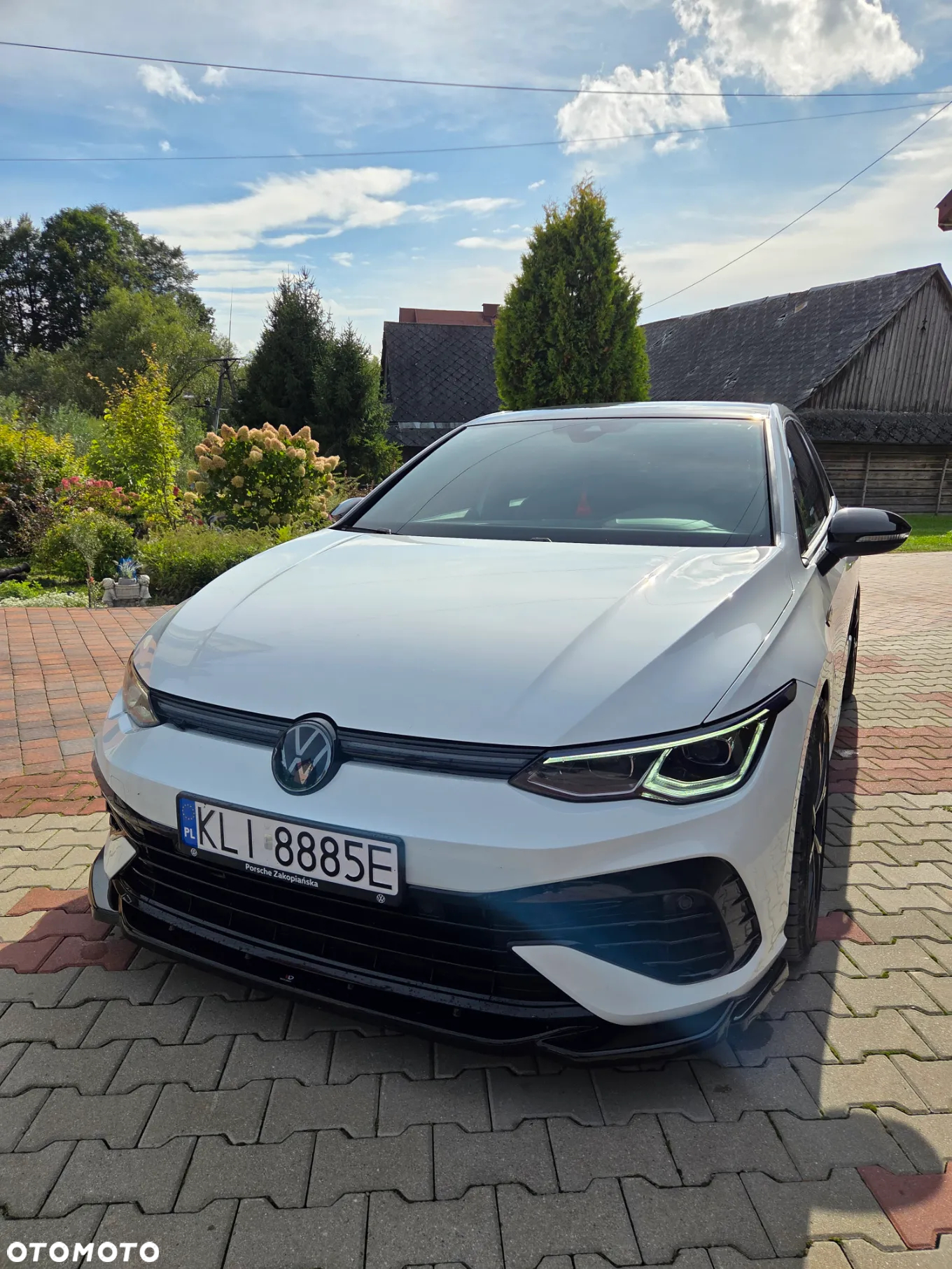 Volkswagen Golf VIII 2.0 TSI 4Motion R DSG - 2