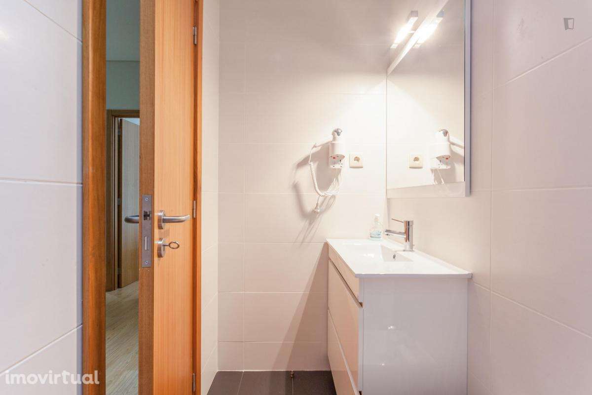 Casa com 1 quartos - localizado em Santo Ildefonso Porto - Grande imagem: 4/32