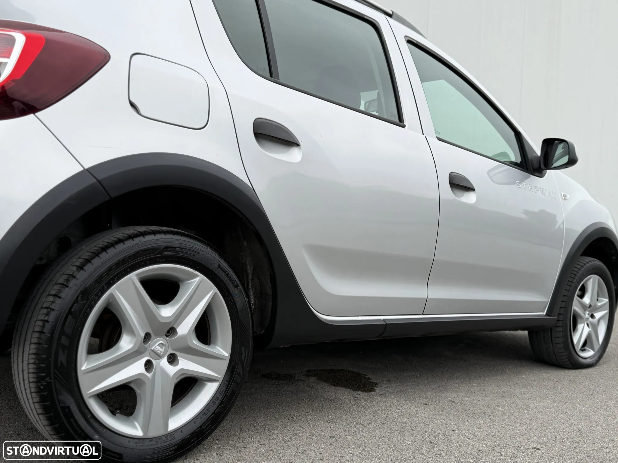 Dacia Sandero 1.5 dCi Stepway - 17