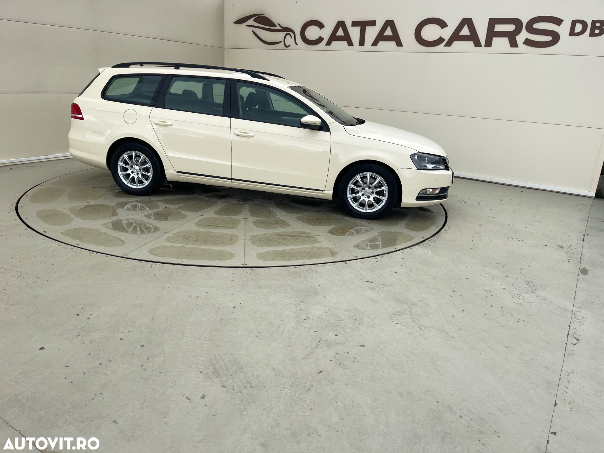 Volkswagen Passat 2.0 TDI BlueMotion Tehnology DSG Trendline - 21